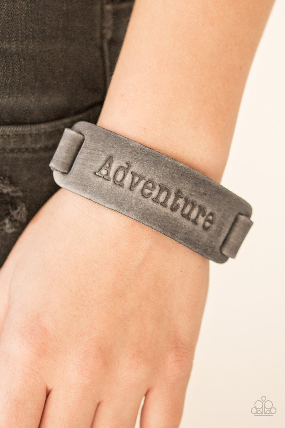 Take the Scenic Route - silver - Paparazzi bracelet