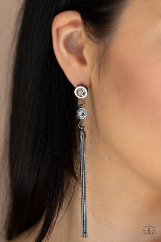 Tassel Twinkle - black - Paparazzi earrings