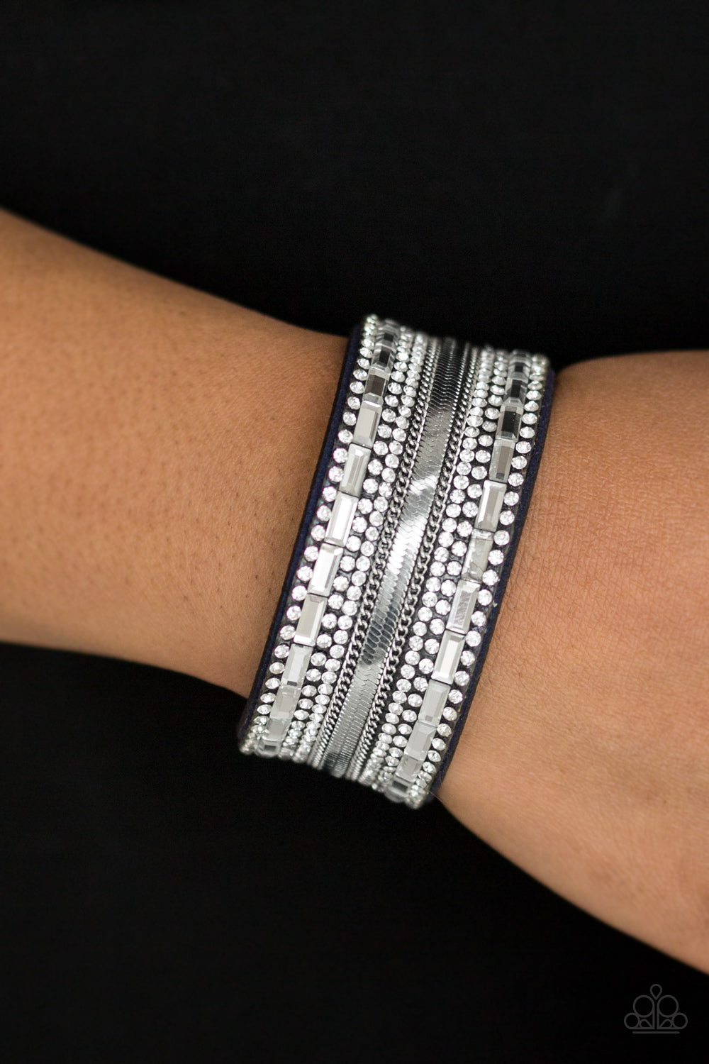 Teasingly Tomboy - blue - Paparazzi bracelet