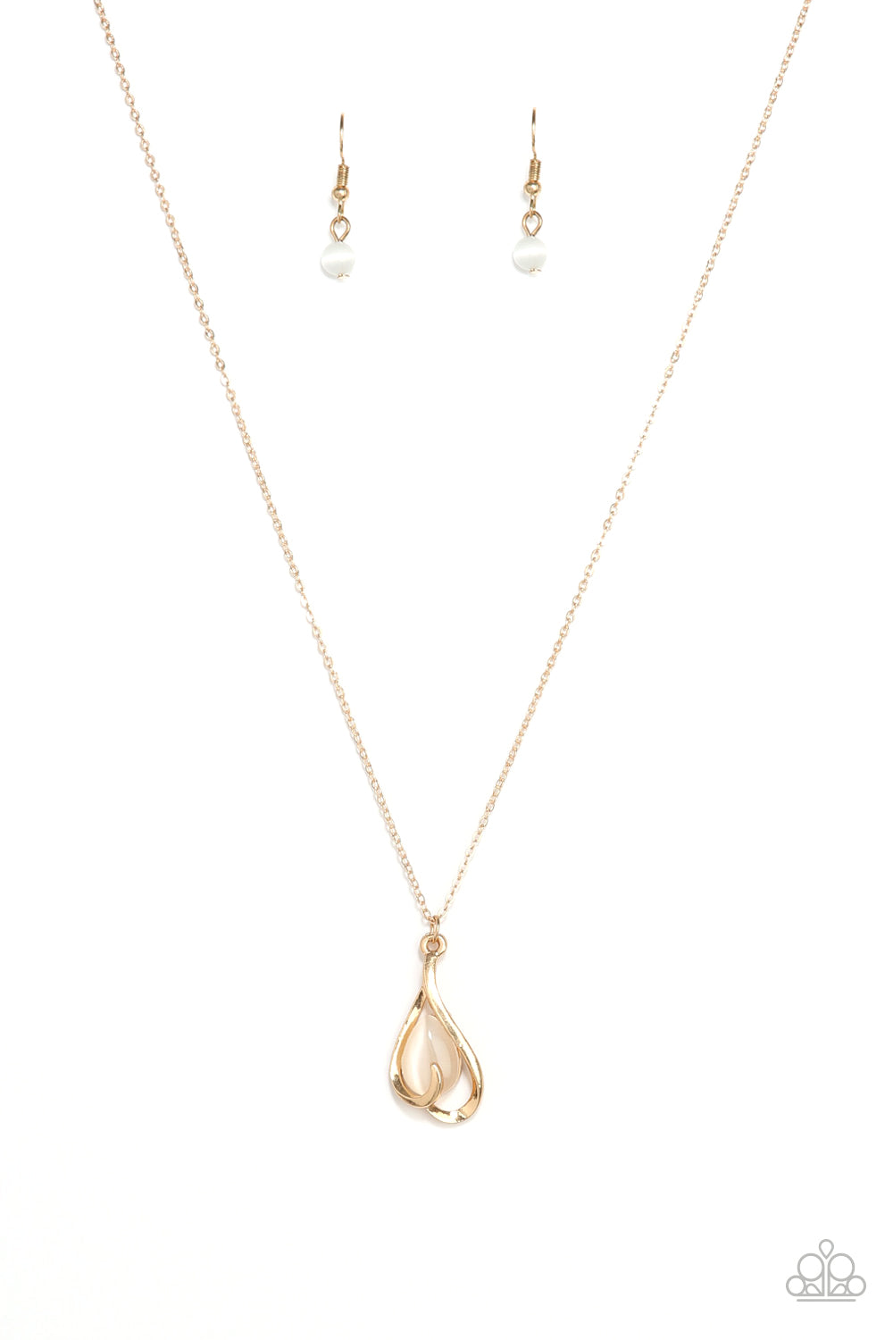 Tell Me a Love Story - gold - Paparazzi necklace
