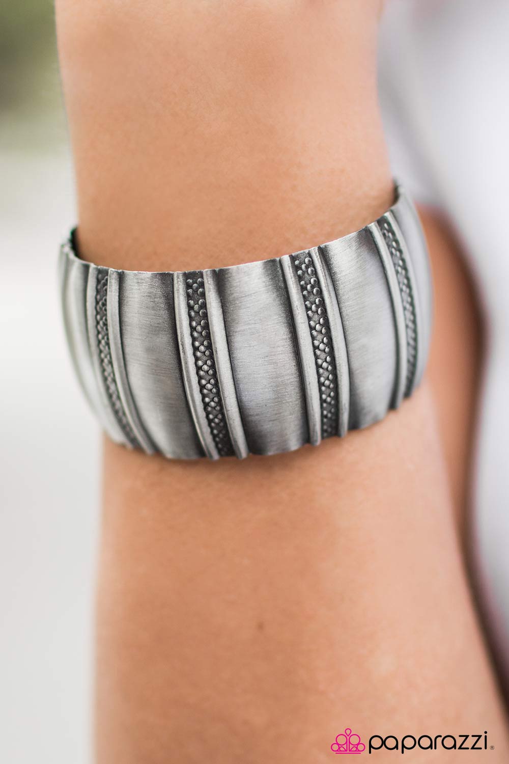 Thats A Cinch - Silver - Paparazzi bracelet