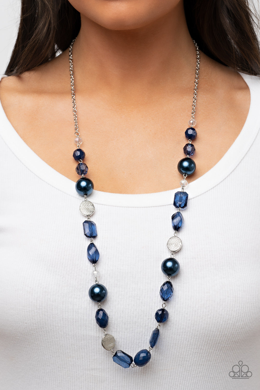 Paparazzi navy deals blue necklace