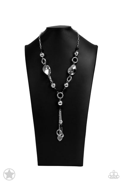 Total Eclipse of the Heart - black - Paparazzi necklace