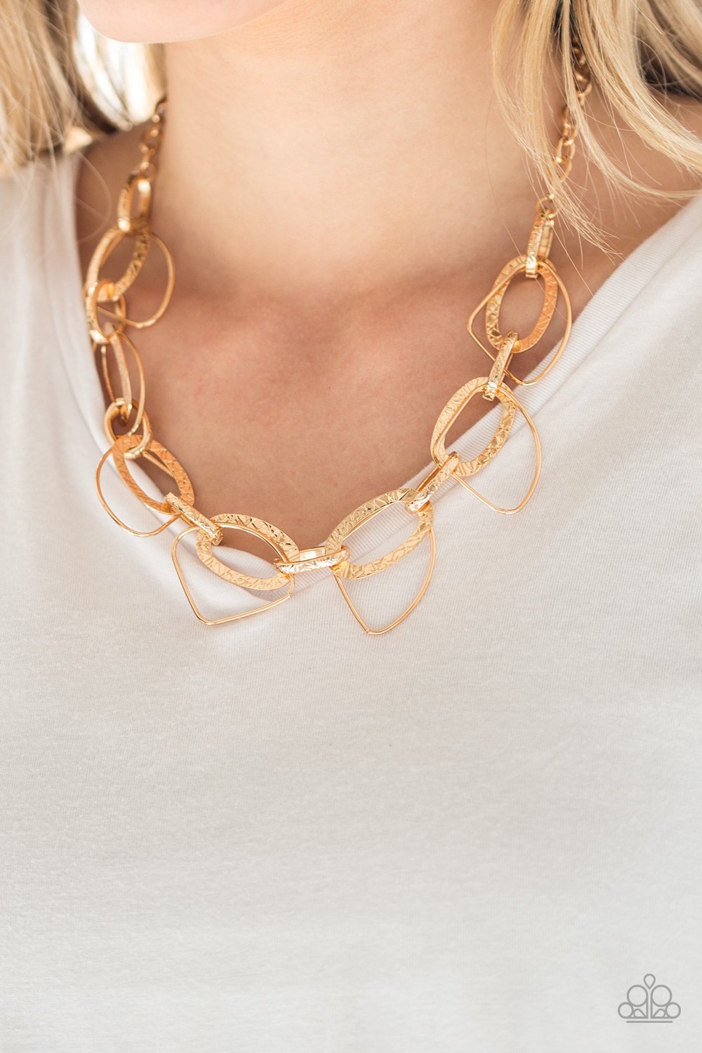 Very AVANT-Garde - gold - Paparazzi necklace