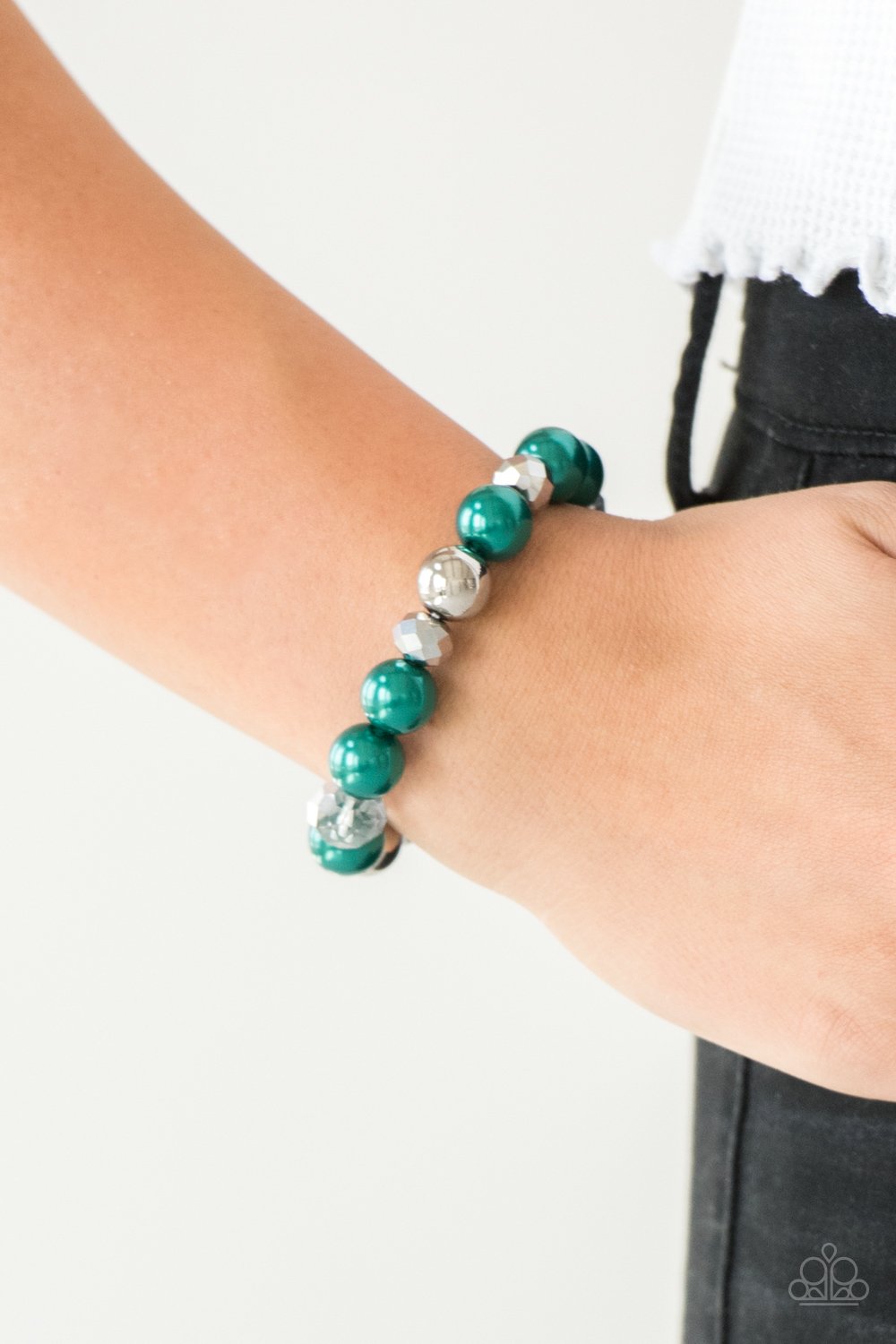 Very VIP-green-Paparazzi bracelet