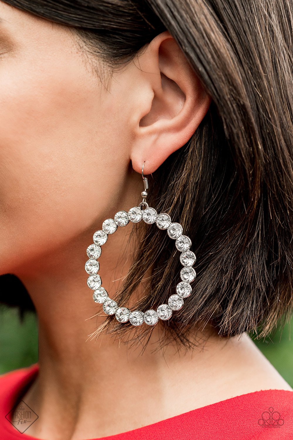 Welcome to the GLAM-boree-white-Paparazzi earrings