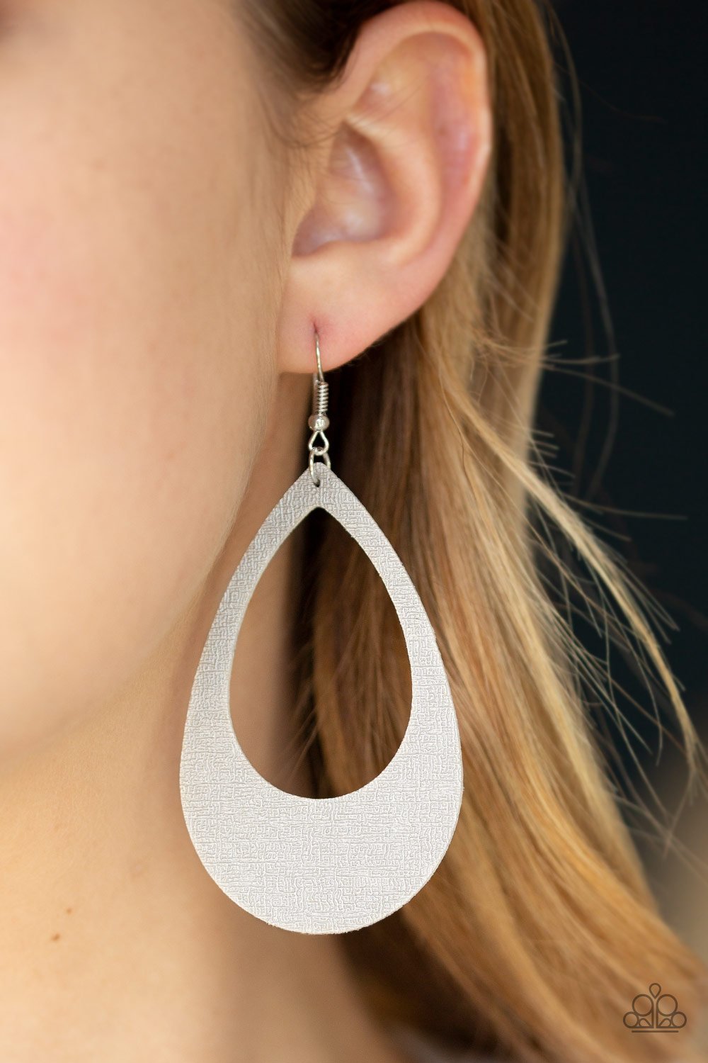 What A Natural - silver - Paparazzi earrings