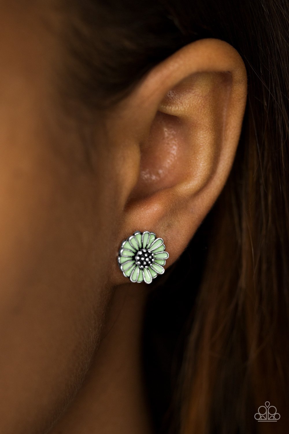 Whimsical Wisteria - green - Paparazzi earrings