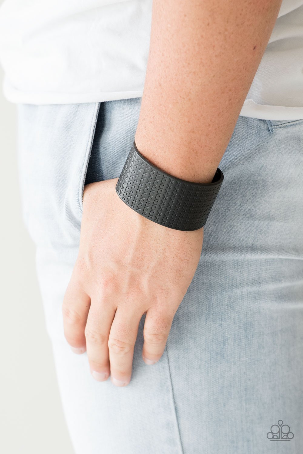 Wild Wrangler - black - Paparazzi bracelet