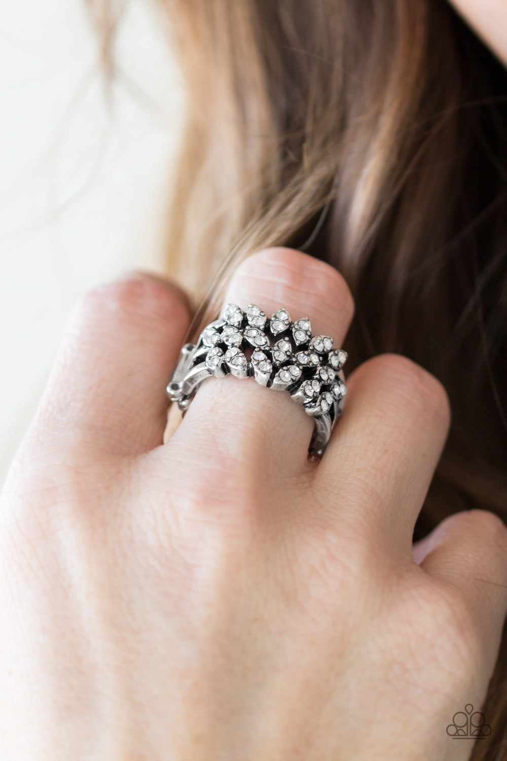 Wine and VINE - white - Paparazzi ring