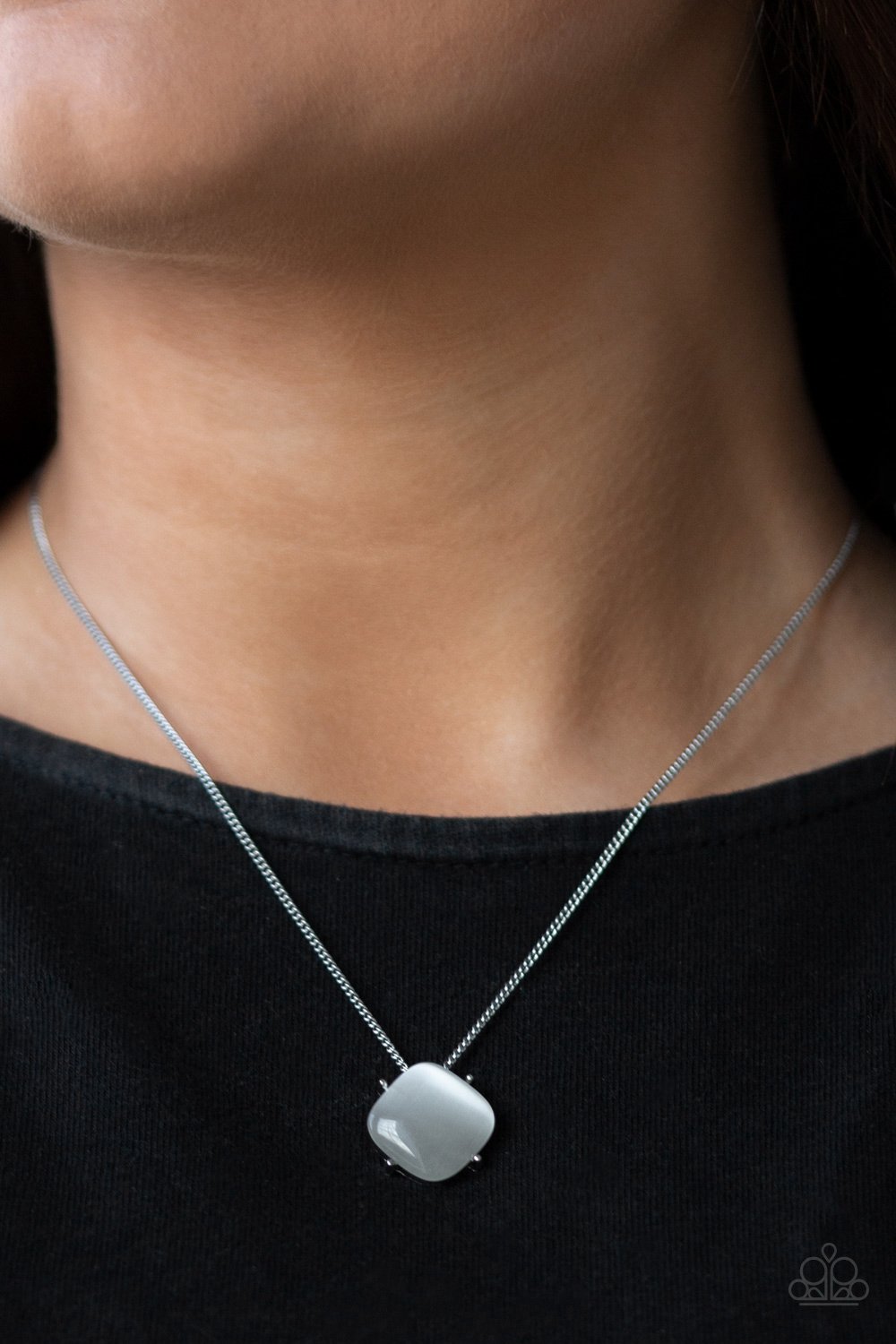 You GLOW Girl-white-Paparazzi necklace