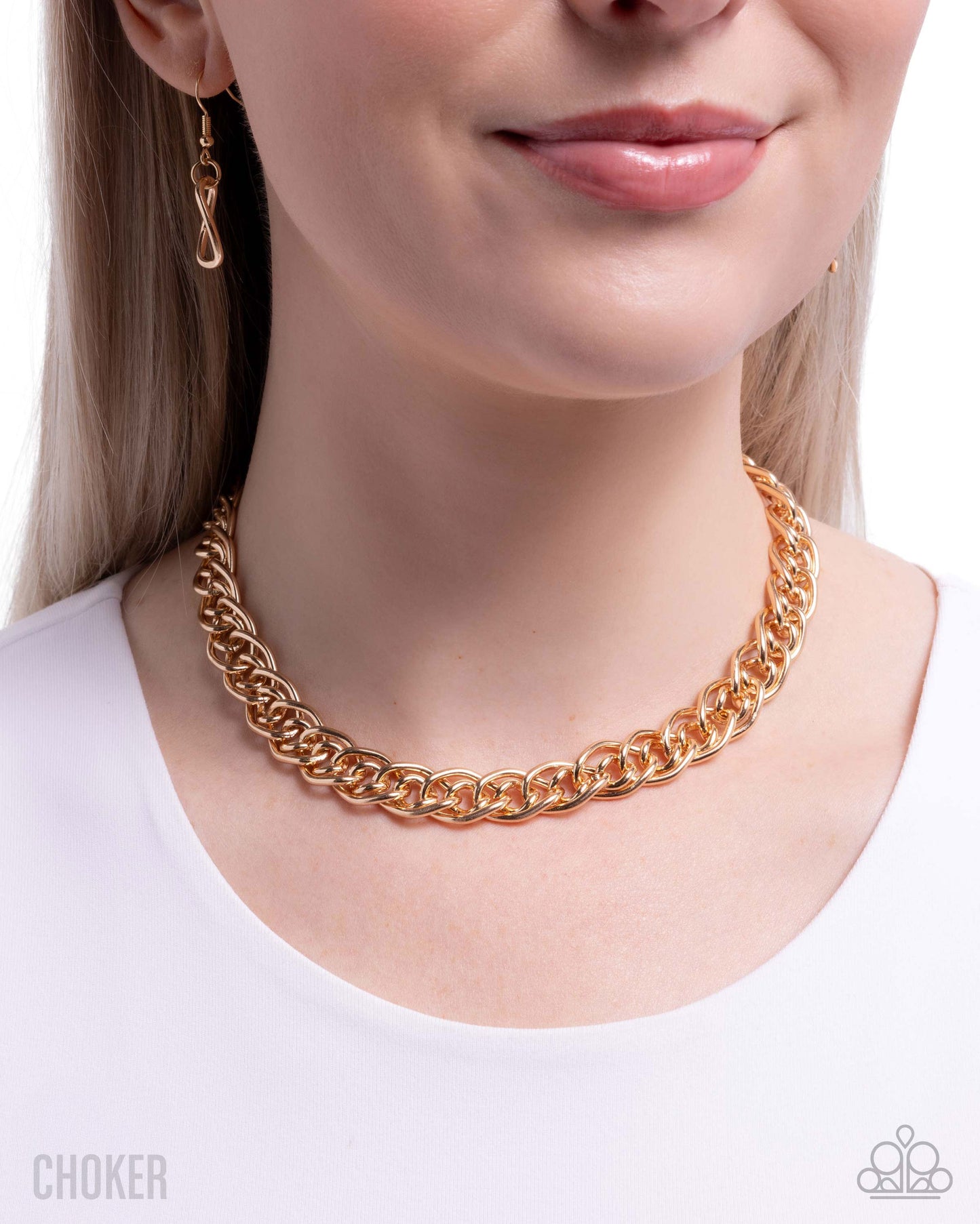 Lustrous Links - gold - Paparazzi necklace