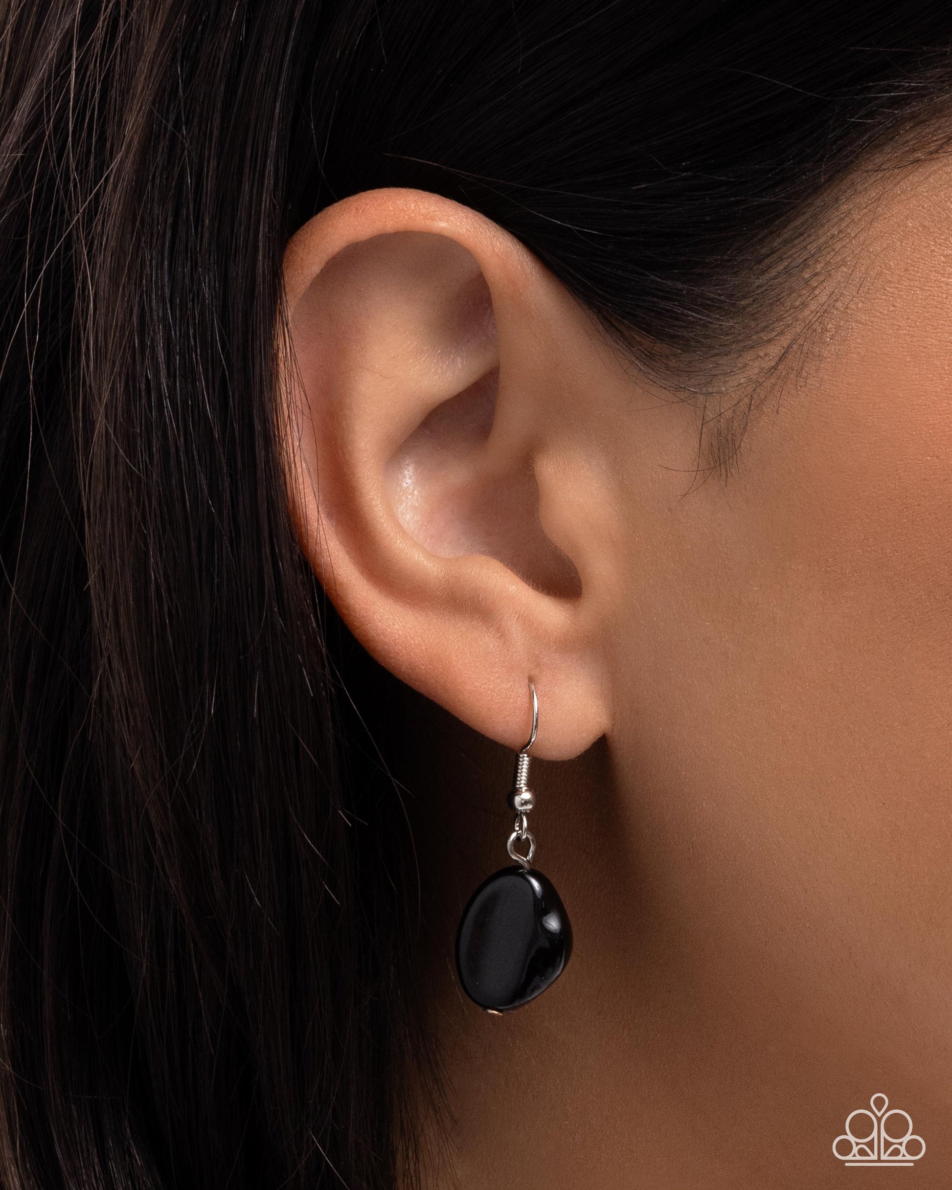 Innocent Improv - black - Paparazzi necklace