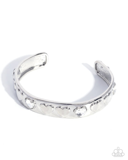 Smitten Surprise - white - Paparazzi bracelet