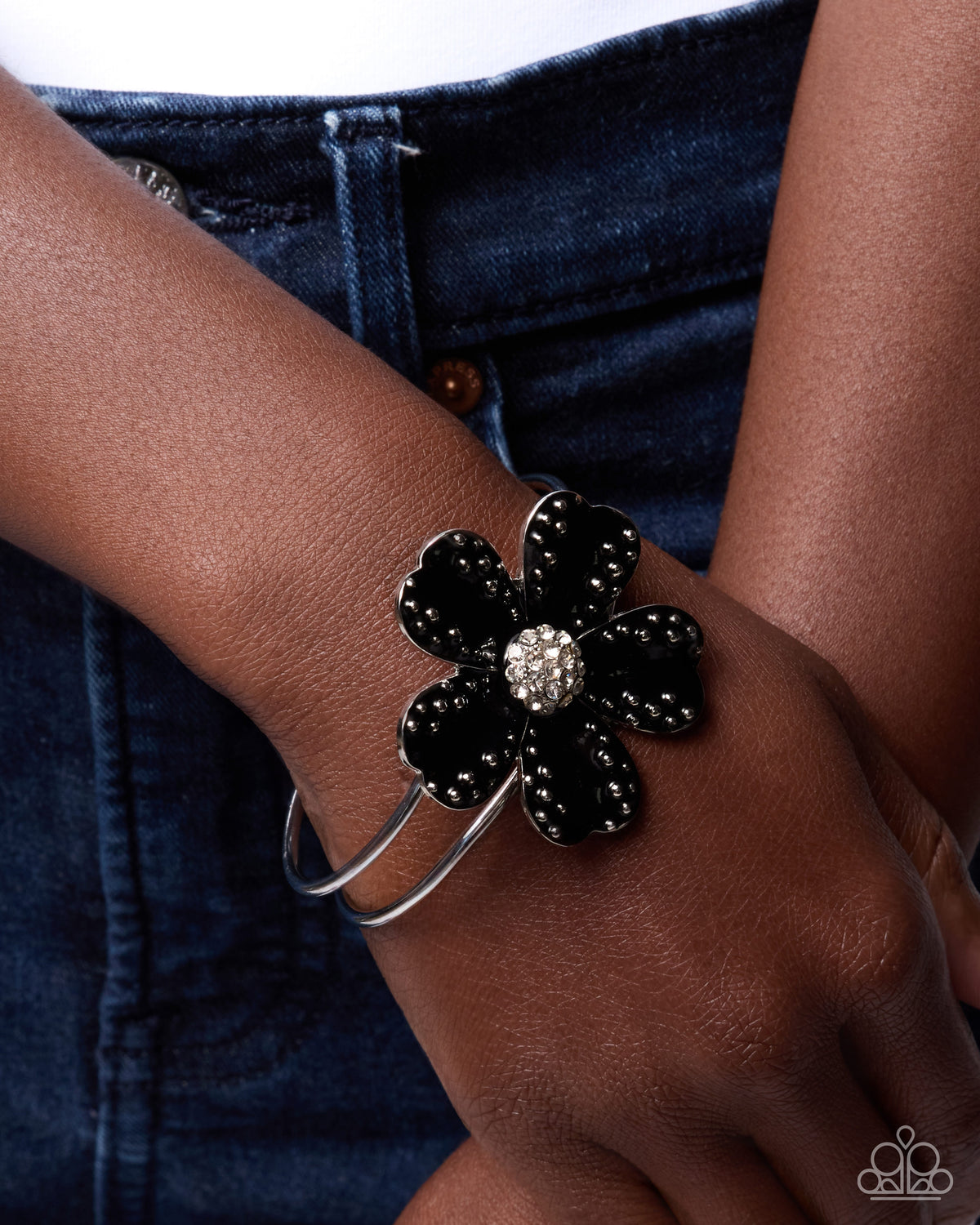 A Breath Of Whimsy - black - Paparazzi bracelet