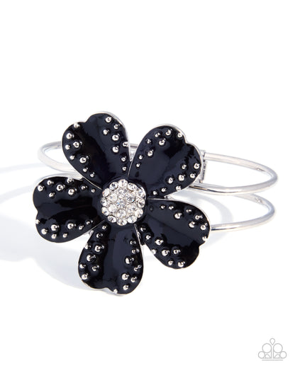 A Breath Of Whimsy - black - Paparazzi bracelet