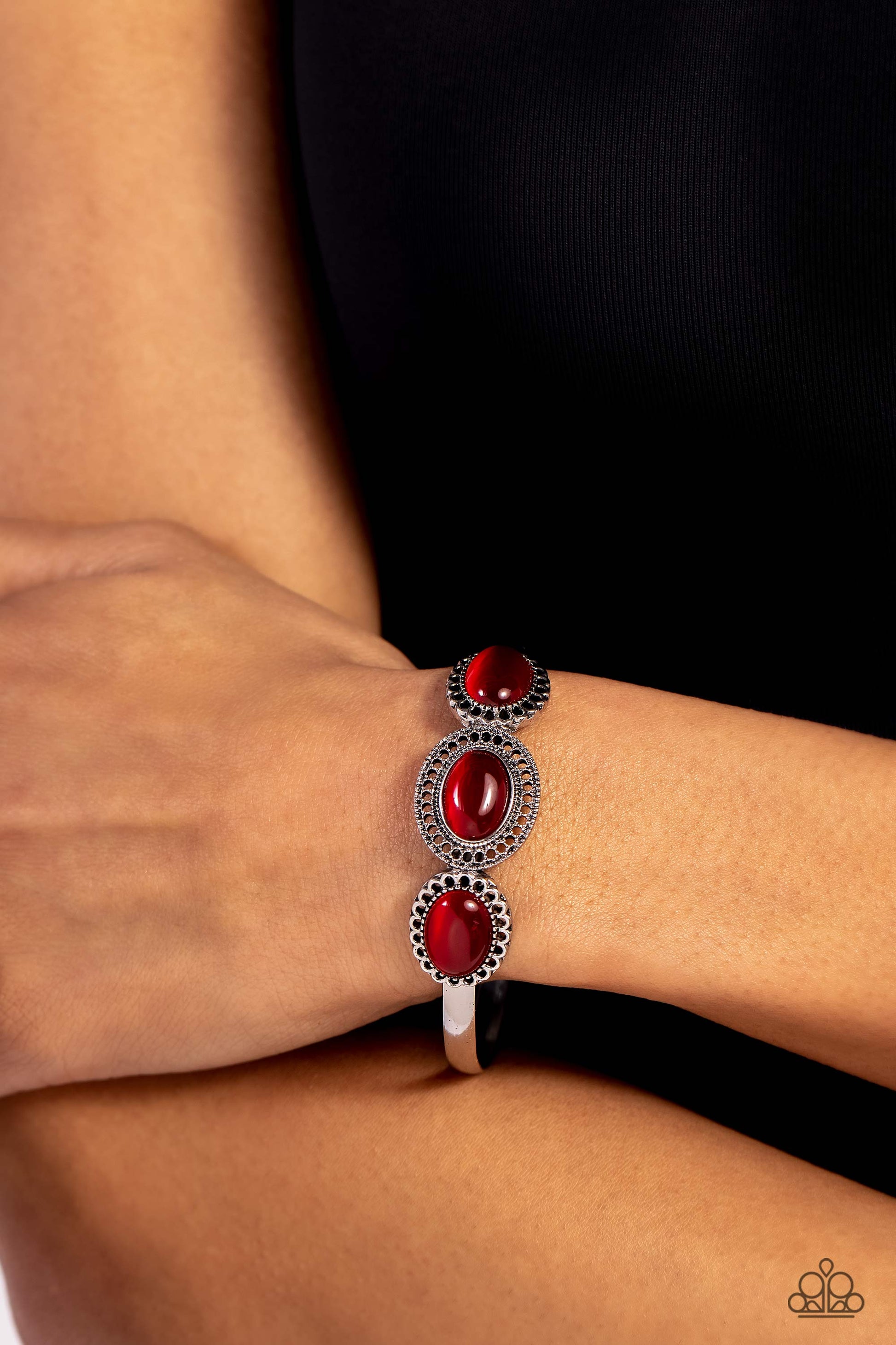 A DAYDREAM Come True - red - Paparazzi bracelet