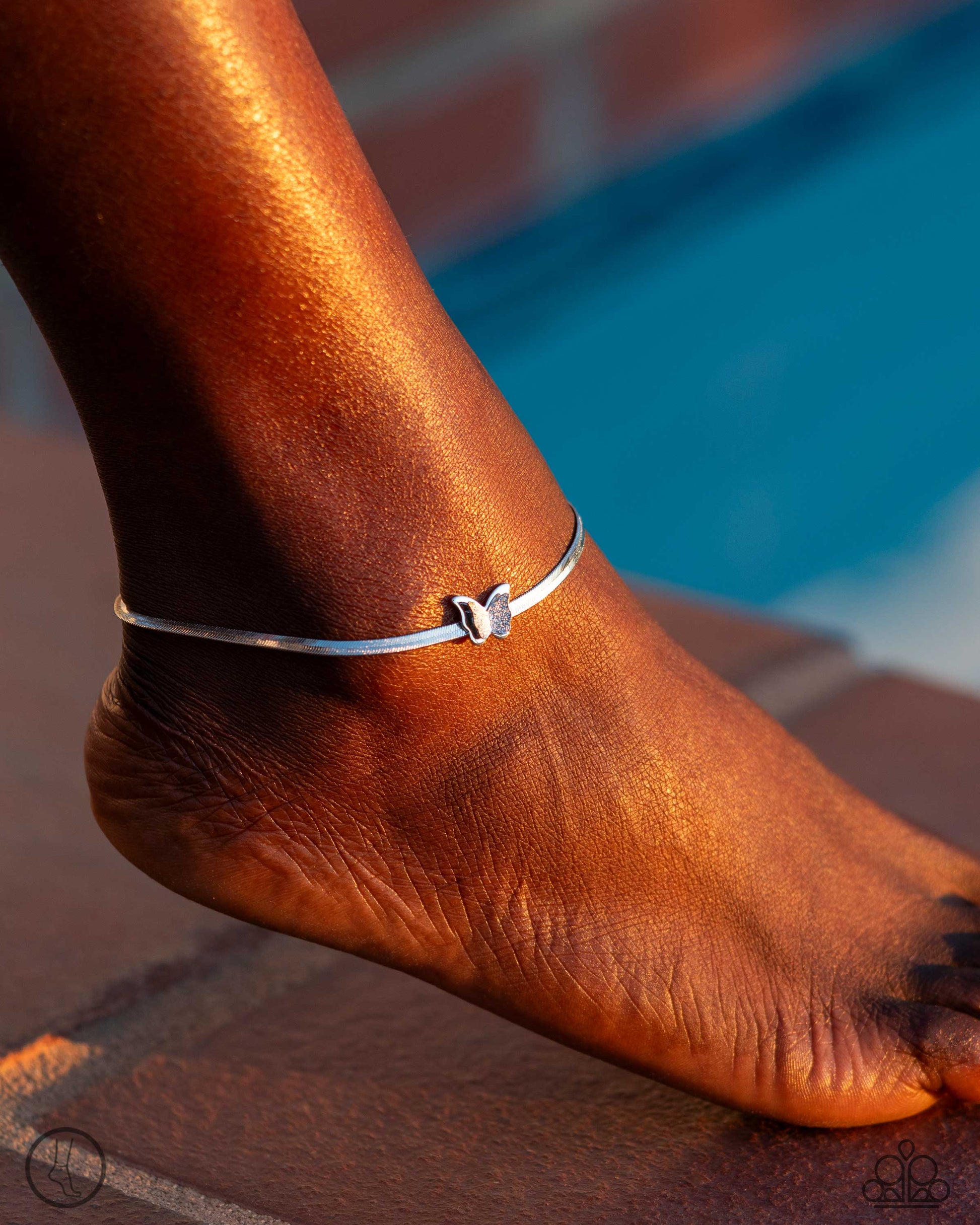 A FLIGHT-ing Chance - silver - Paparazzi anklet