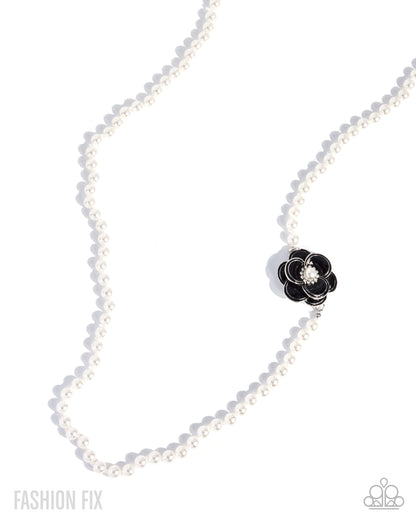 A Proper Legacy - black - Paparazzi necklace