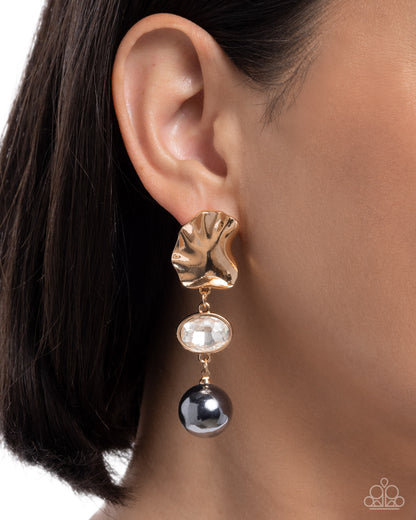 Abstract Abracadabra - gold - Paparazzi earrings