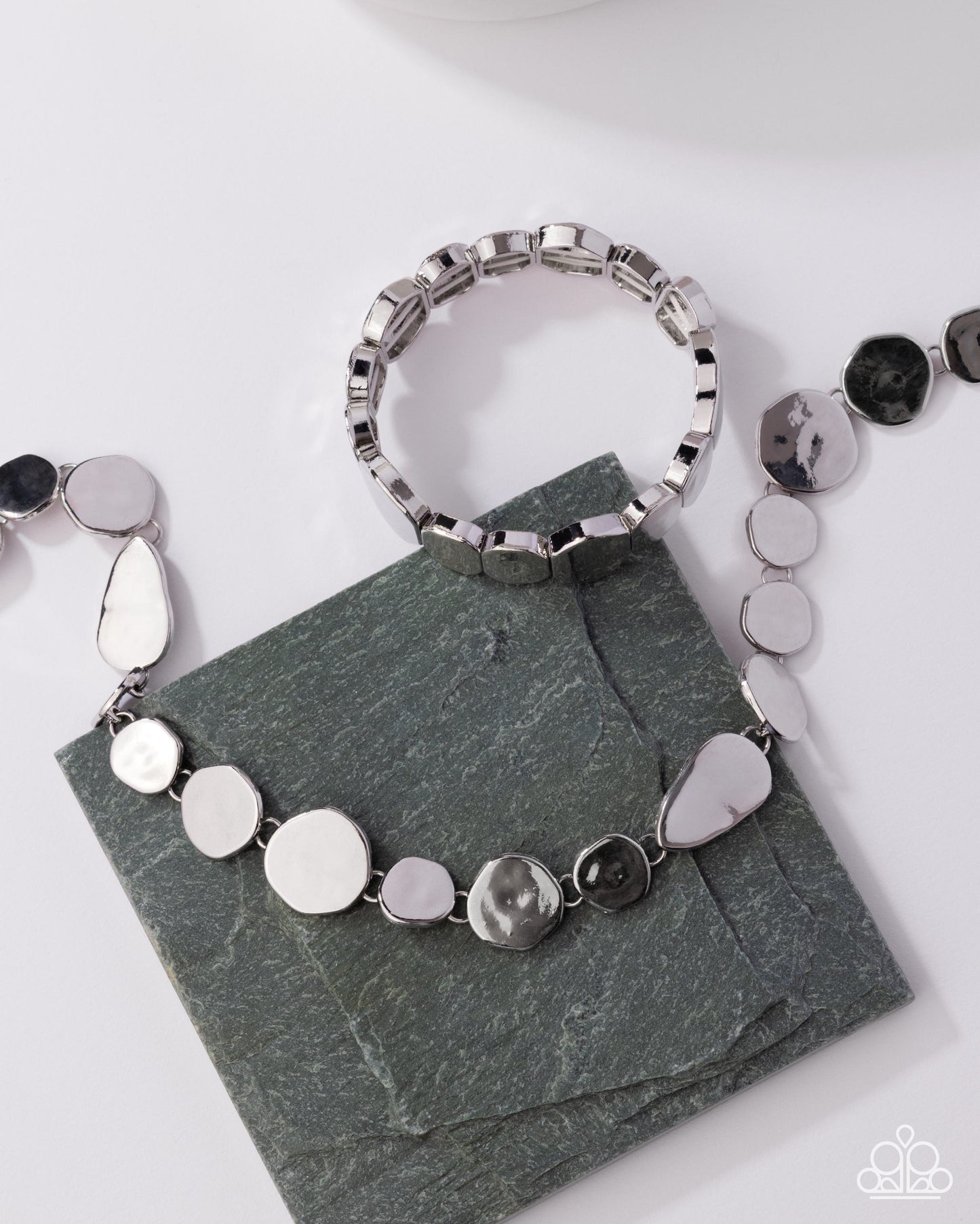 Abstract Assumption - silver - Paparazzi complete set
