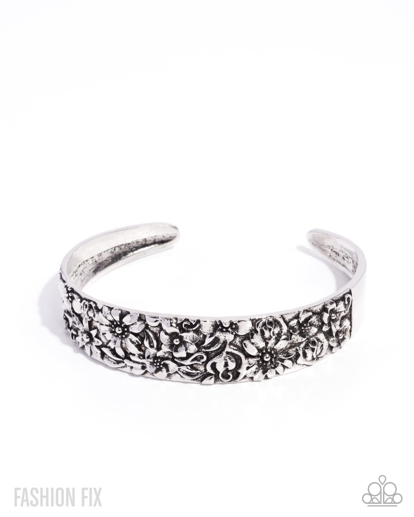 Abundantly Antiqued - silver - Paparazzi bracelet