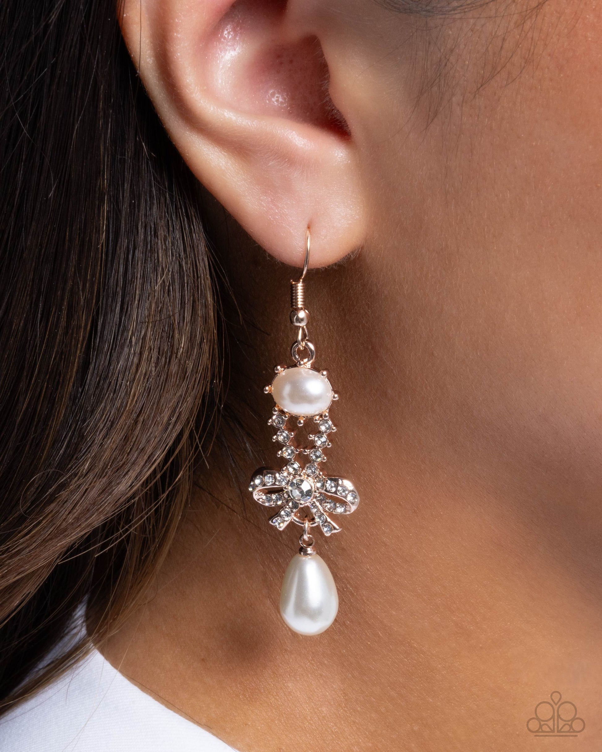 Alluring Advocate - rose gold - Paparazzi earrings