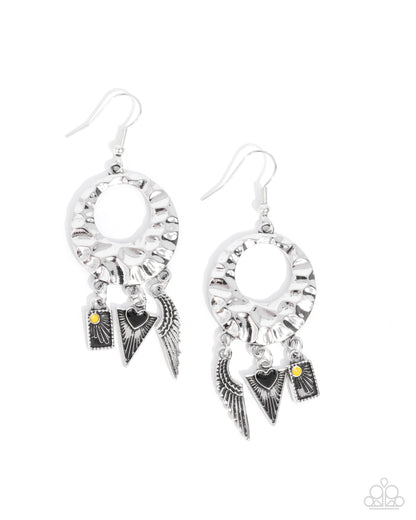 Alternative Angel - black - Paparazzi earrings