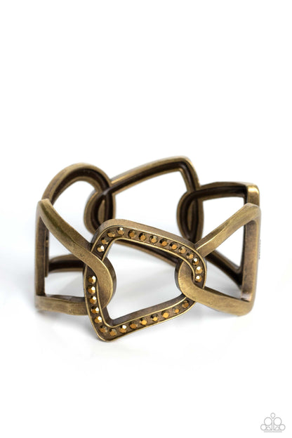 Alternative Attitude - brass - Paparazzi bracelet