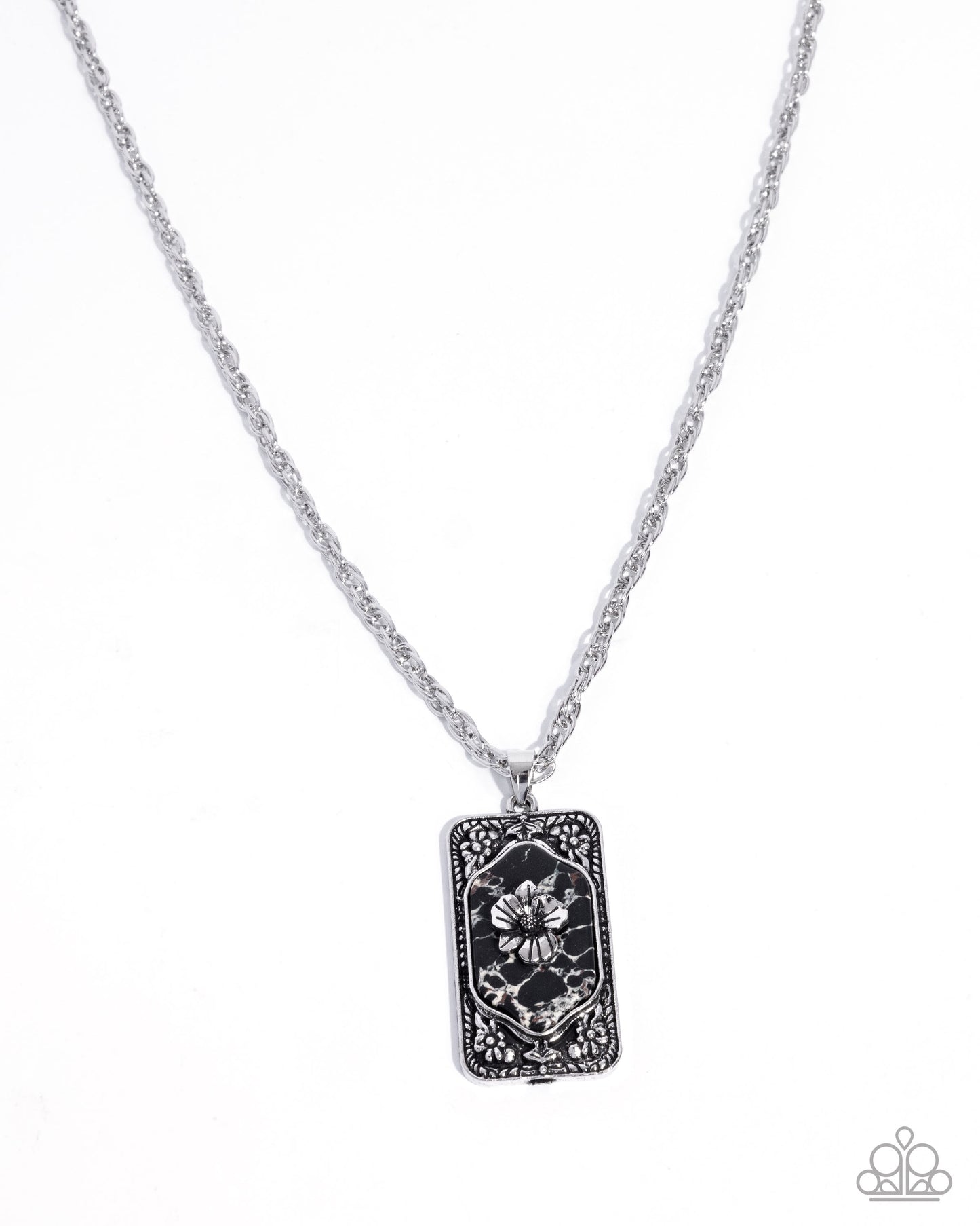 Antiqued Advance - black - Paparazzi necklace