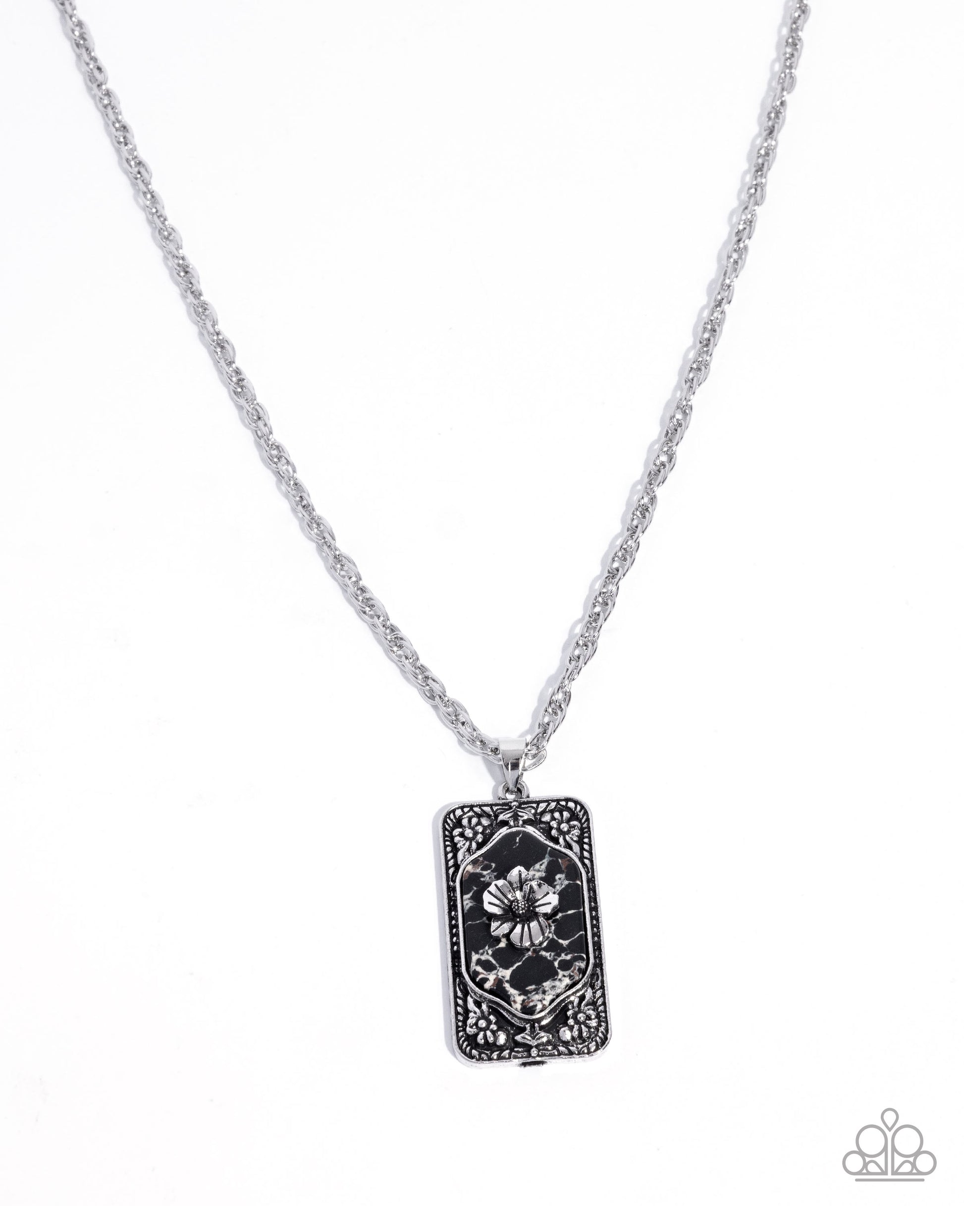 Antiqued Advance - black - Paparazzi necklace