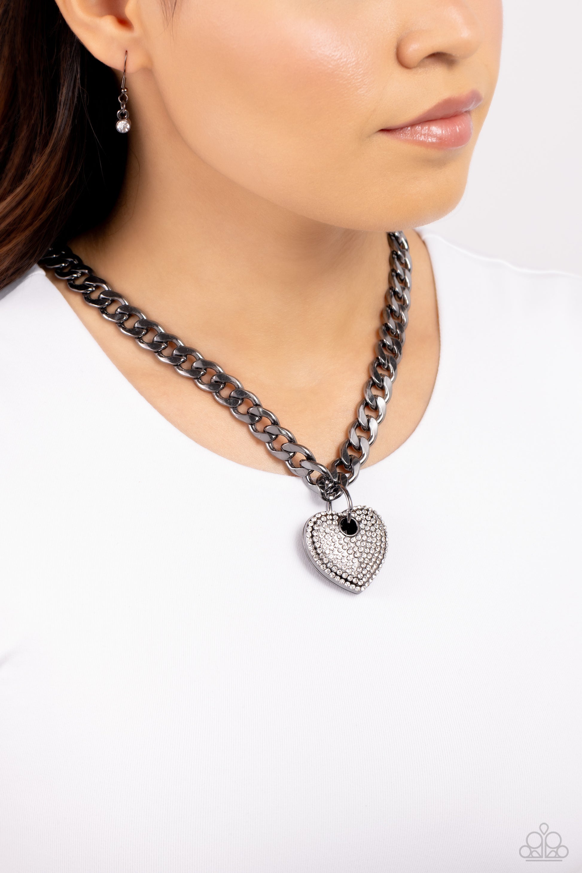 Ardent Affection - black - Paparazzi necklace