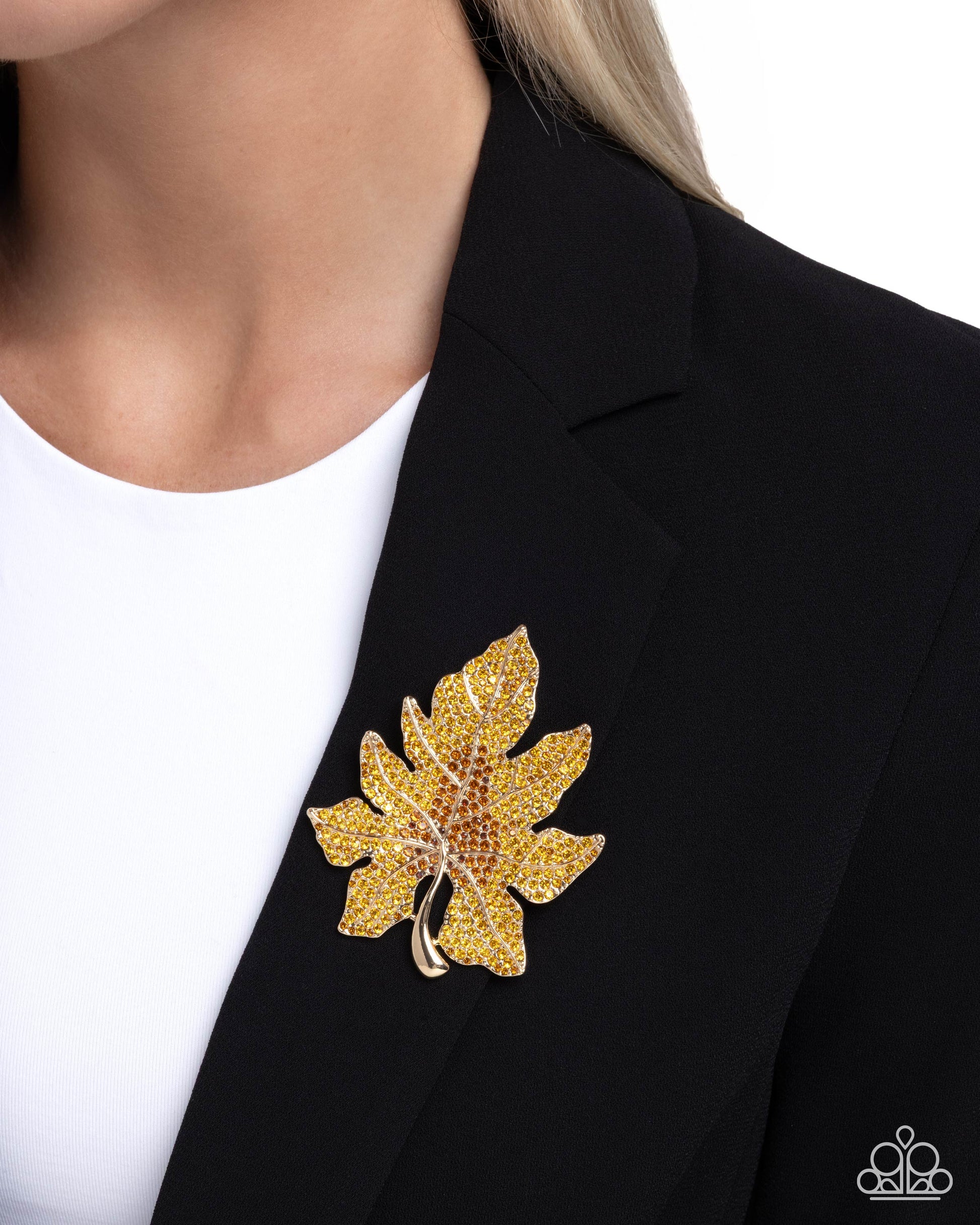 Autumnal Accent - gold - Paparazzi brooch