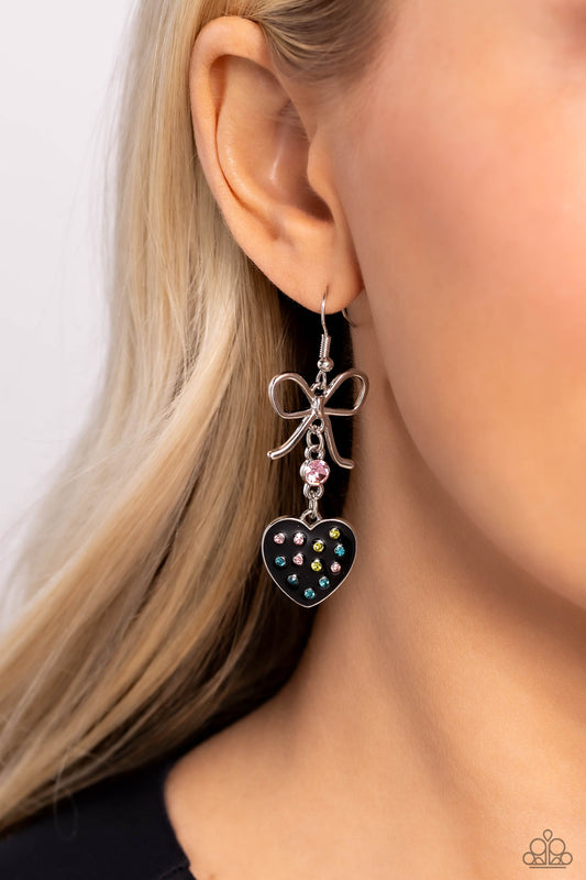 BOW Away Zone - black - Paparazzi earrings