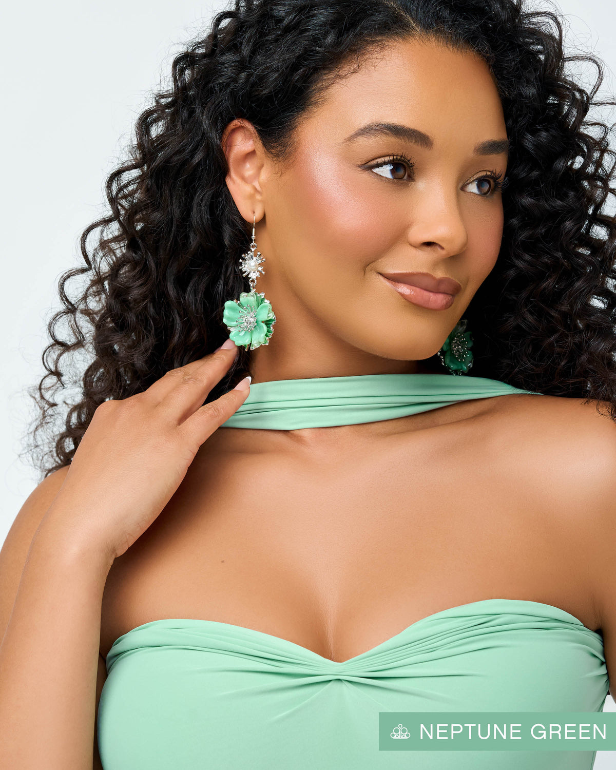 Ballet Beacon - green - Paparazzi earrings
