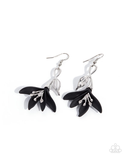 Baroque Blossom - black - Paparazzi earrings