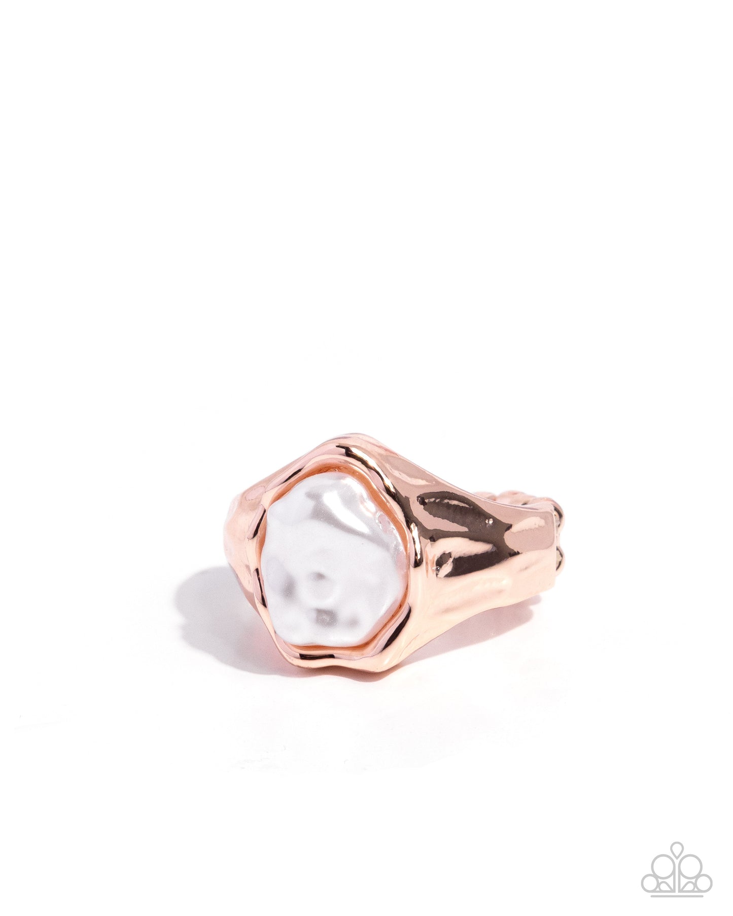 Baroque Moment - rose gold - Paparazzi ring