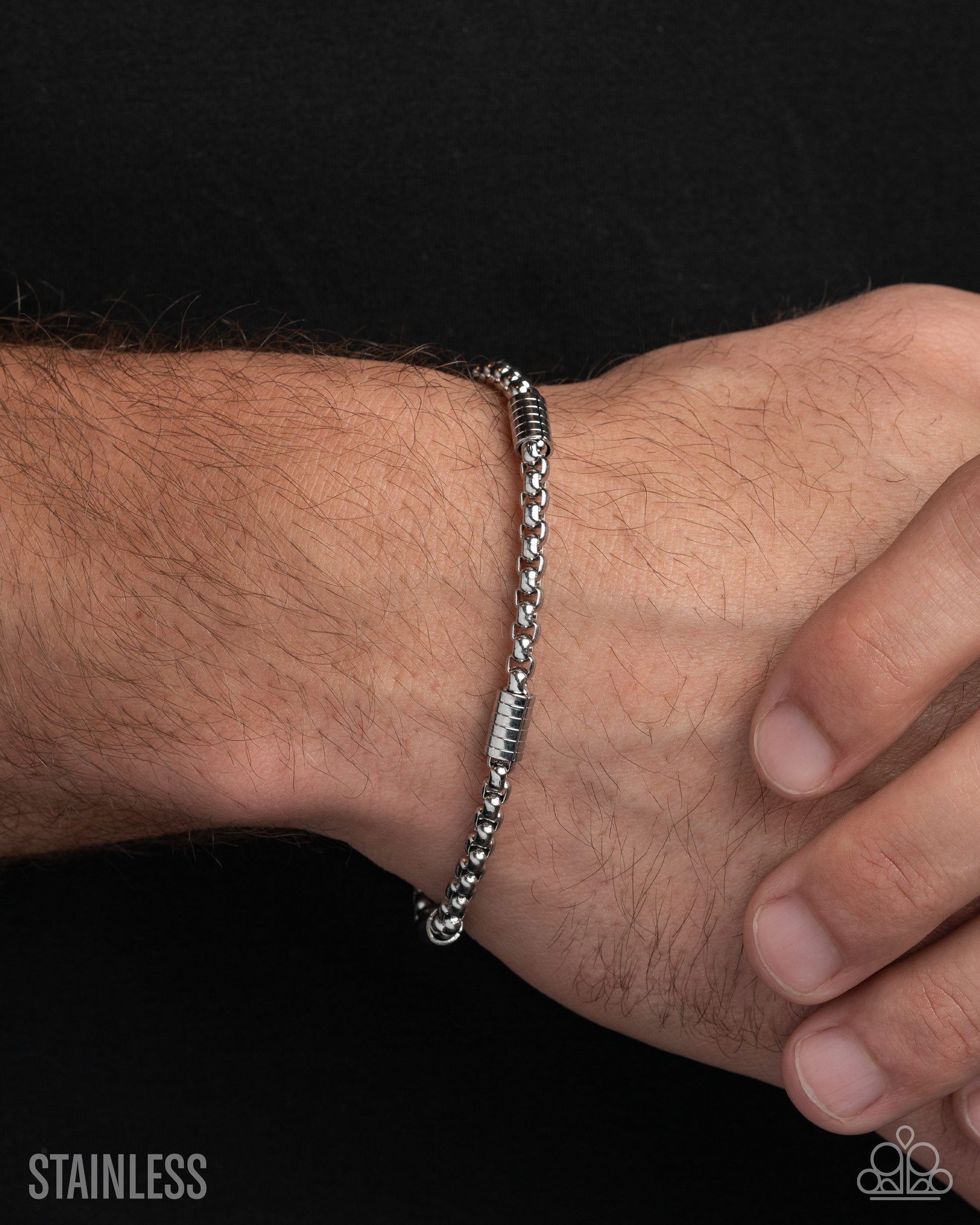 Barricade Bravado - silver - Paparazzi MENS complete set