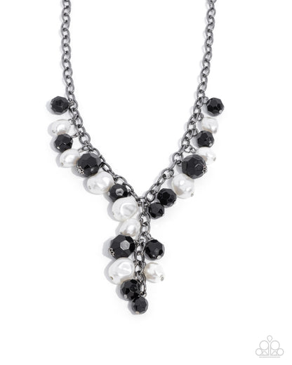 Beehive Barrage - black - Paparazzi necklace