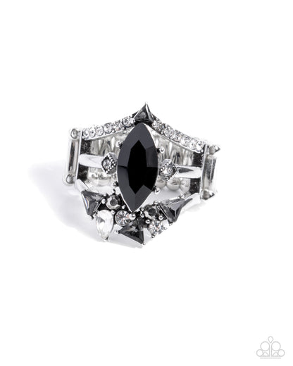 Beggin for Bling - black - Paparazzi ring