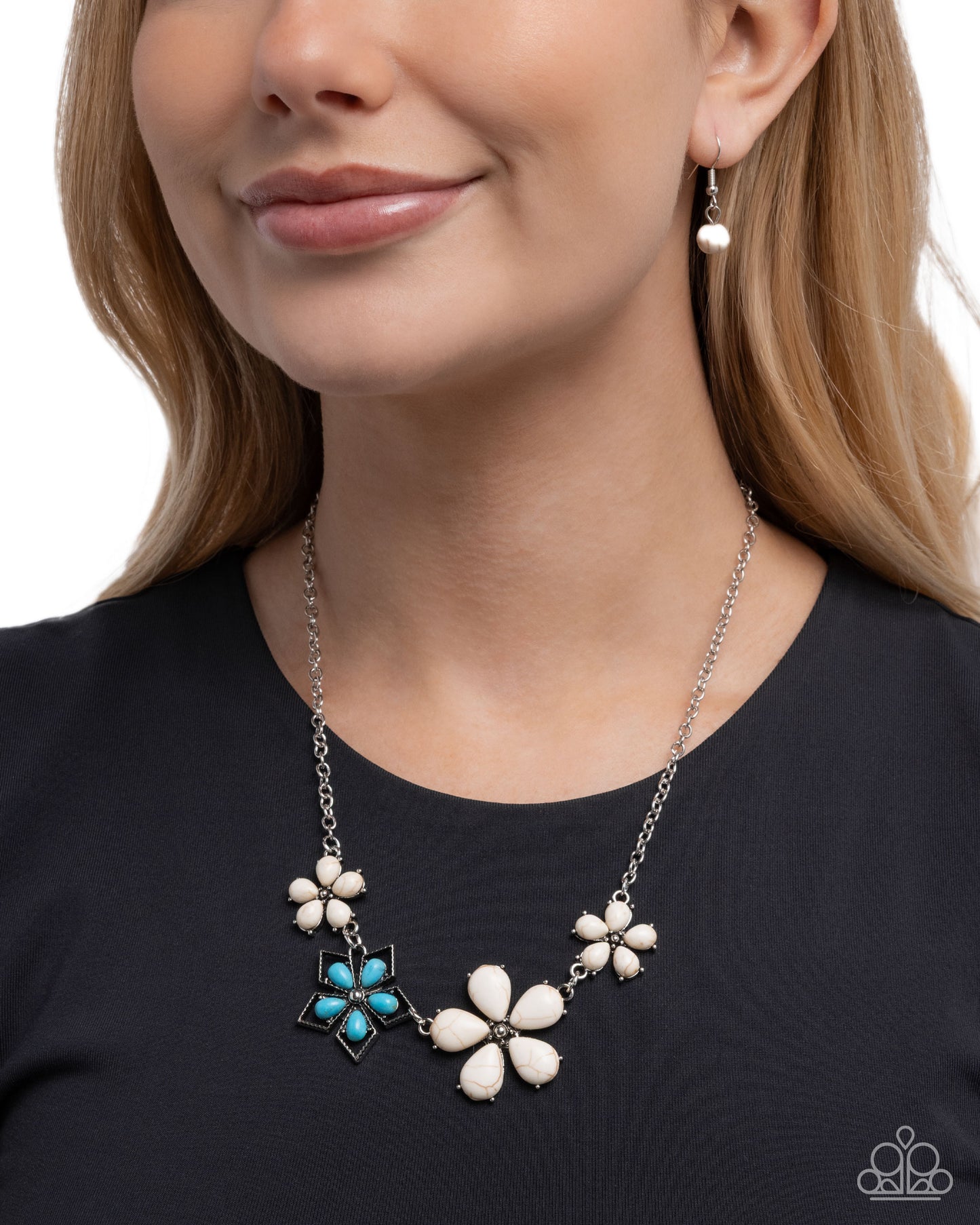 Behold the Bloom - white - Paparazzi necklace