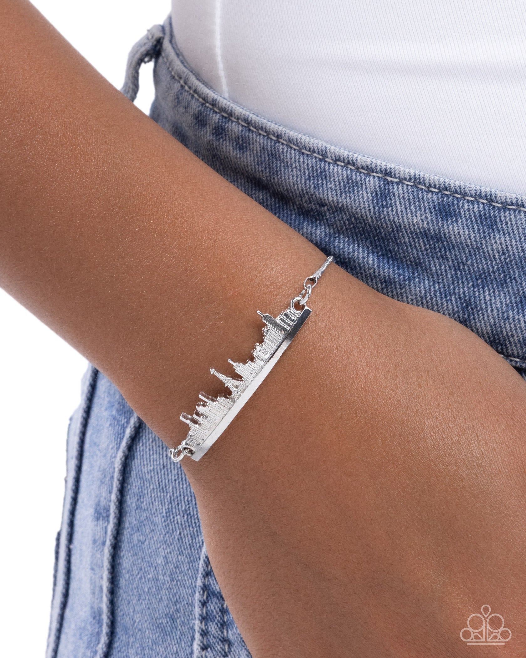 Belle Backdrop - silver - Paparazzi bracelet