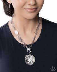 Better Blossom - white - Paparazzi necklace