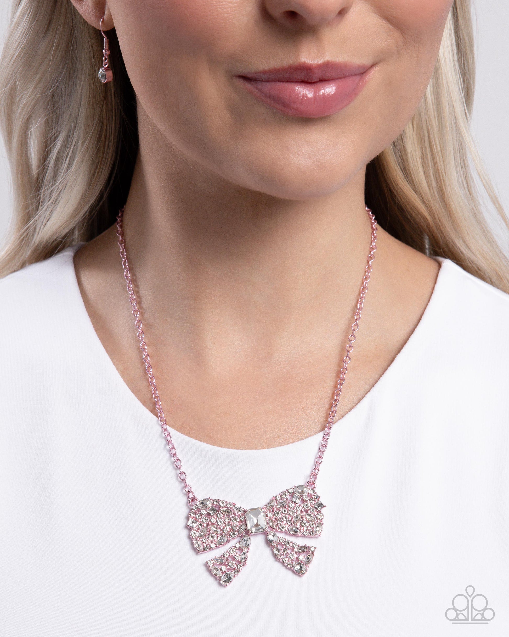 Bewitching Bow - pink - Paparazzi necklace