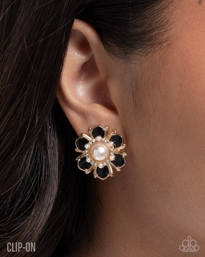 Bigger and Better - black - Paparazzi CLIP ON earrings