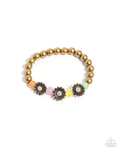 Blending Blooms - brass - Paparazzi bracelet