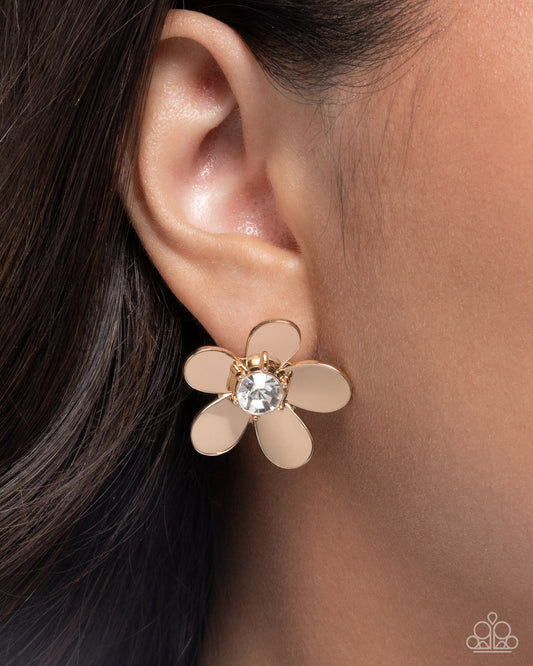 Blooming Boutique - gold - Paparazzi earrings
