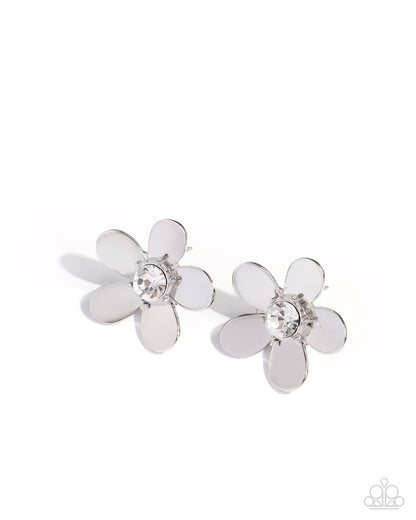Blooming Boutique - white - Paparazzi earrings