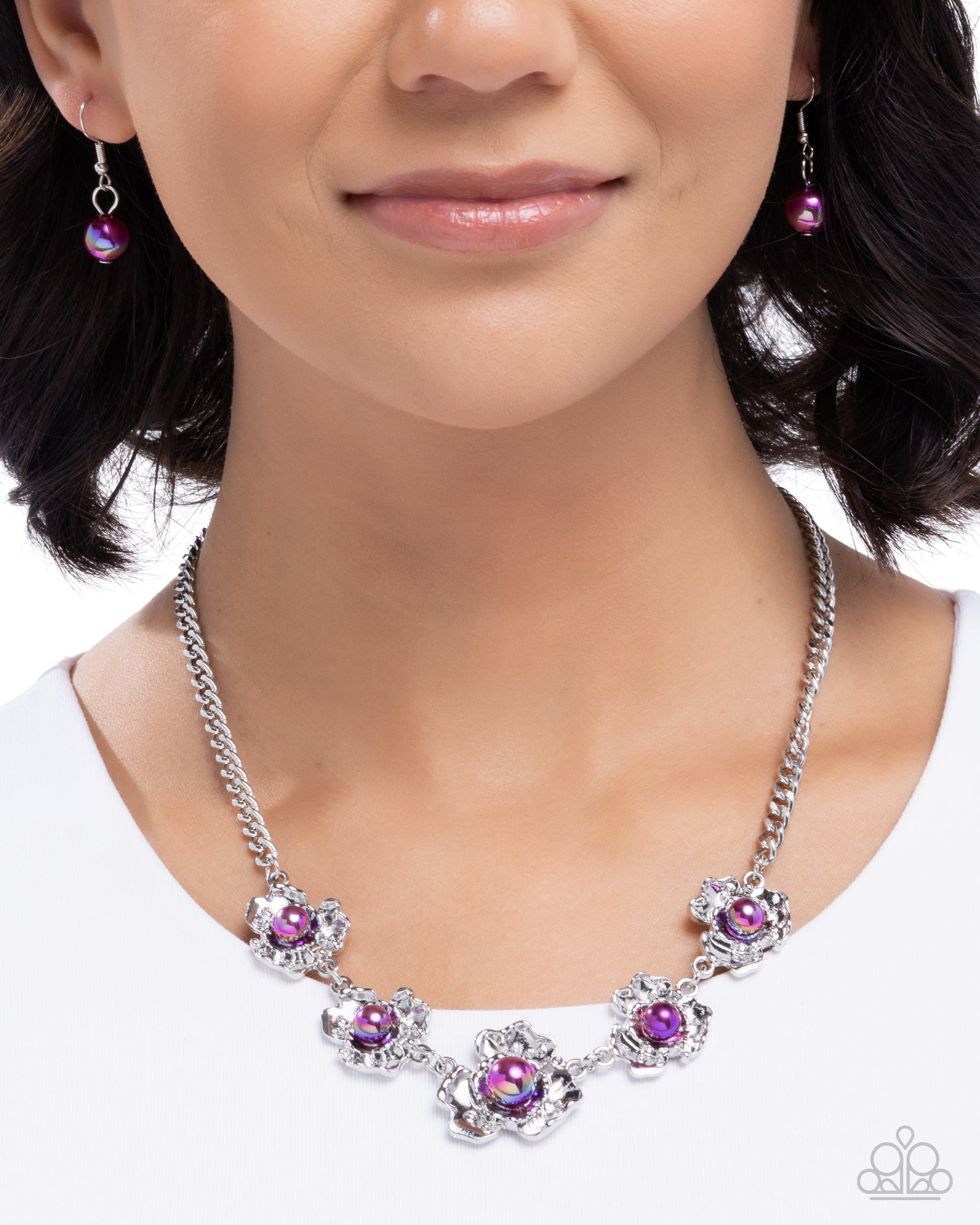 Blooming Bustle - purple - Paparazzi necklace