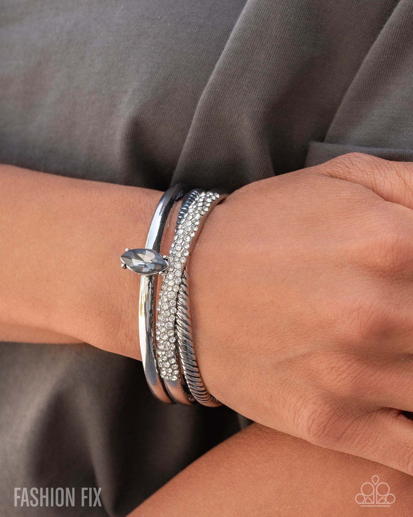 Bold Boundary - silver - Paparazzi bracelet